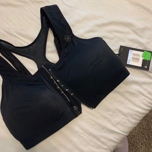NWT Nike sports bra